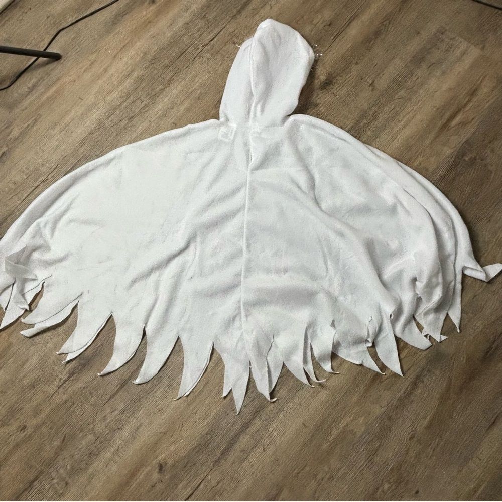 Halloween Ghost Girl Costume Cloak White Hooded Poncho Walmart Size Large EUC - Picture 3 of 10